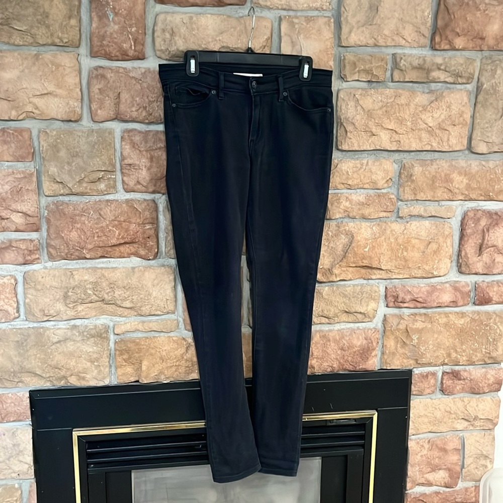 Women’s Levi’s skinny jeans